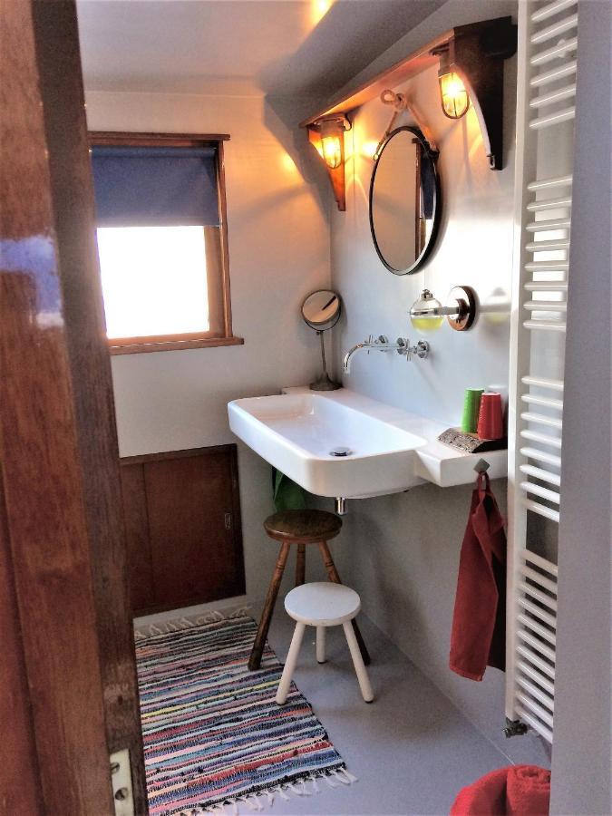آميسفورت B&B Woonschip Robbedoes المظهر الخارجي الصورة