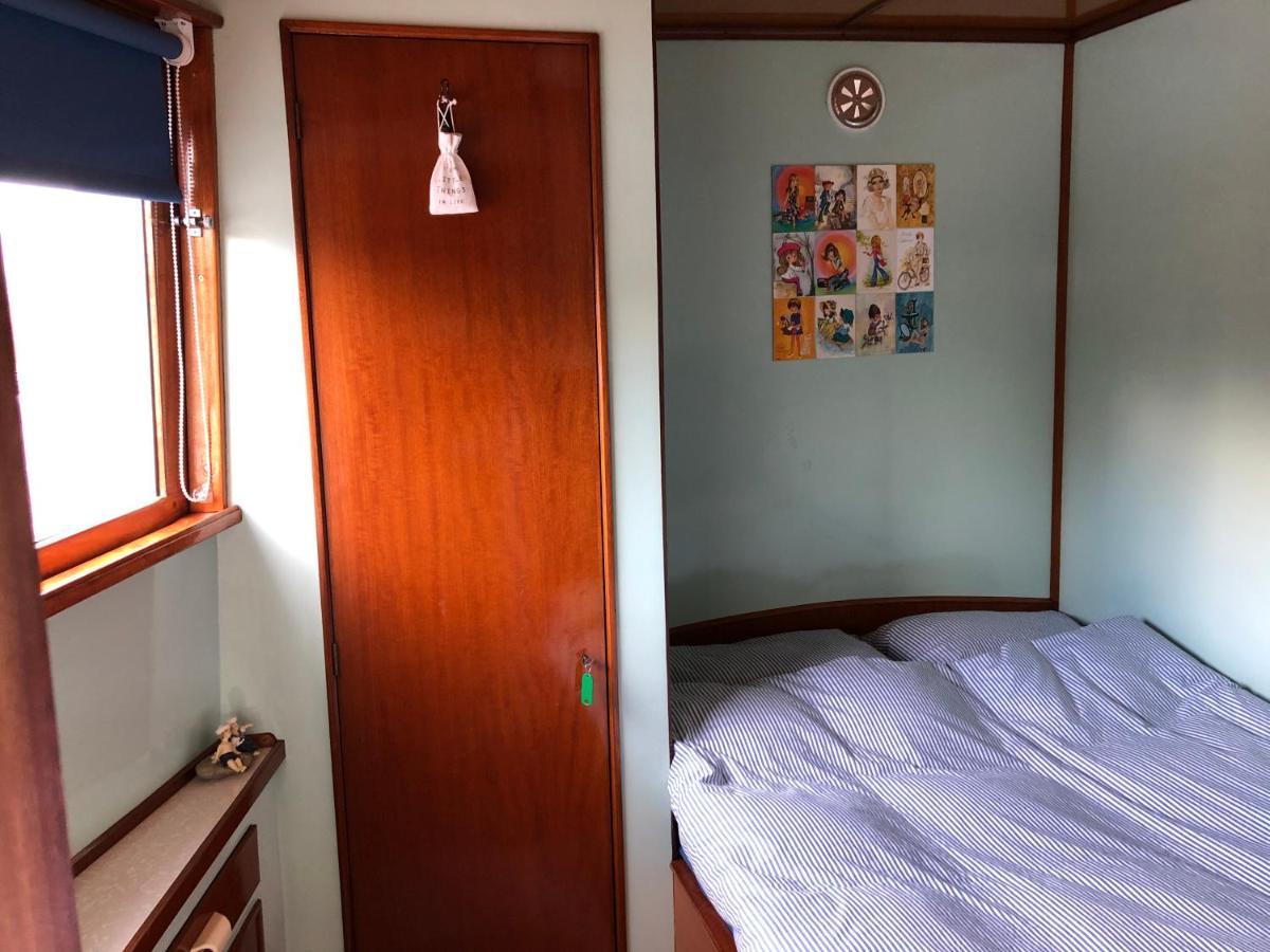 آميسفورت B&B Woonschip Robbedoes المظهر الخارجي الصورة